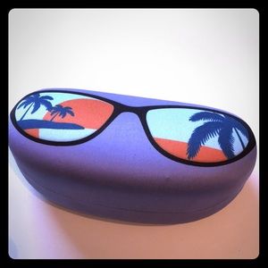 Brand new sunglass case 🕶